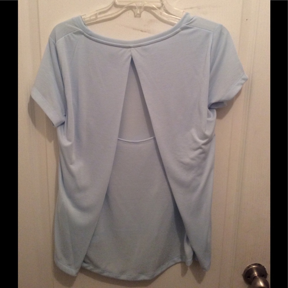 Under Armour short sleeve top XS